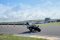 anglesey-no-limits-trackday;anglesey-photographs;anglesey-trackday-photographs;enduro-digital-images;event-digital-images;eventdigitalimages;no-limits-trackdays;peter-wileman-photography;racing-digital-images;trac-mon;trackday-digital-images;trackday-photos;ty-croes